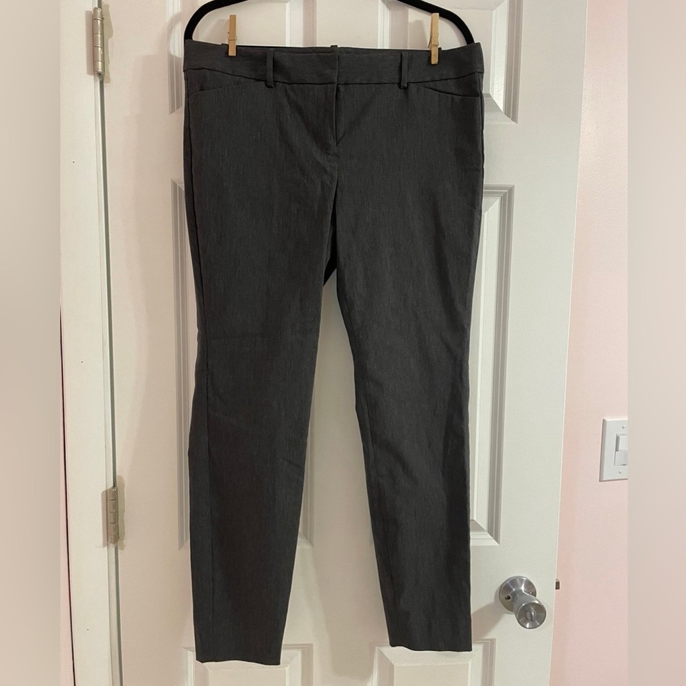 NWOT The Limited charcoal gray Ideal Stretch pants, size 12